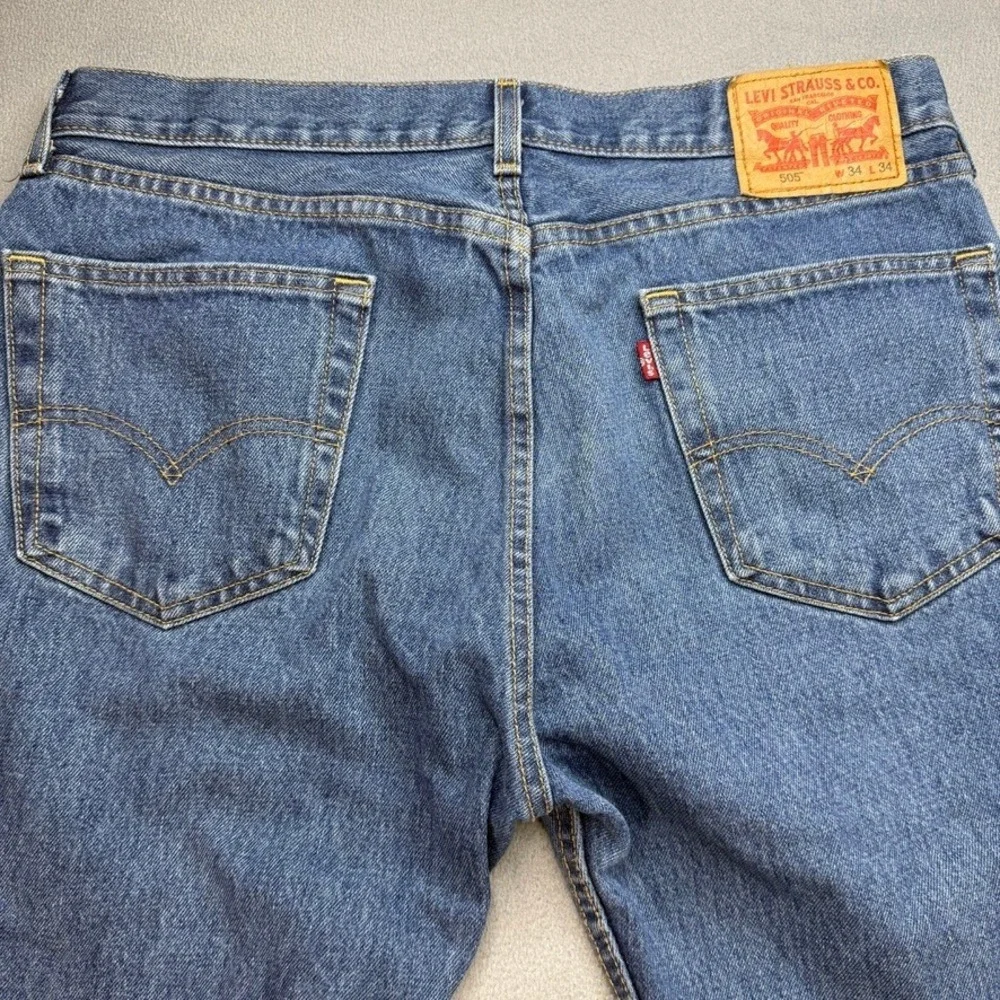Levis 505 Jeans Regular Fit 34x34 (FIT 34x33) Blue Denim Straight Leg Casual